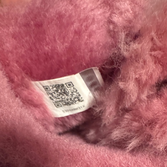 UGG Fuchsia Fluffy Bow Boots - Picture 4 of 7